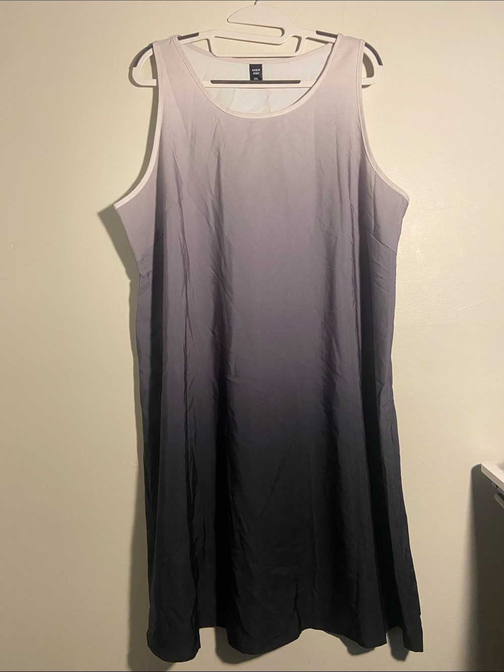 Sleeveless Ombre Gray to Black Lightweight Shift Dress - Women